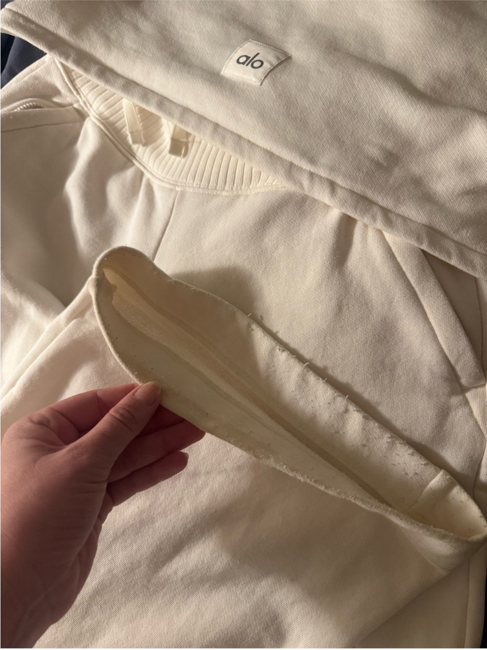 ALO Serenity Ivory Sweatpants - Picture 6 of 8